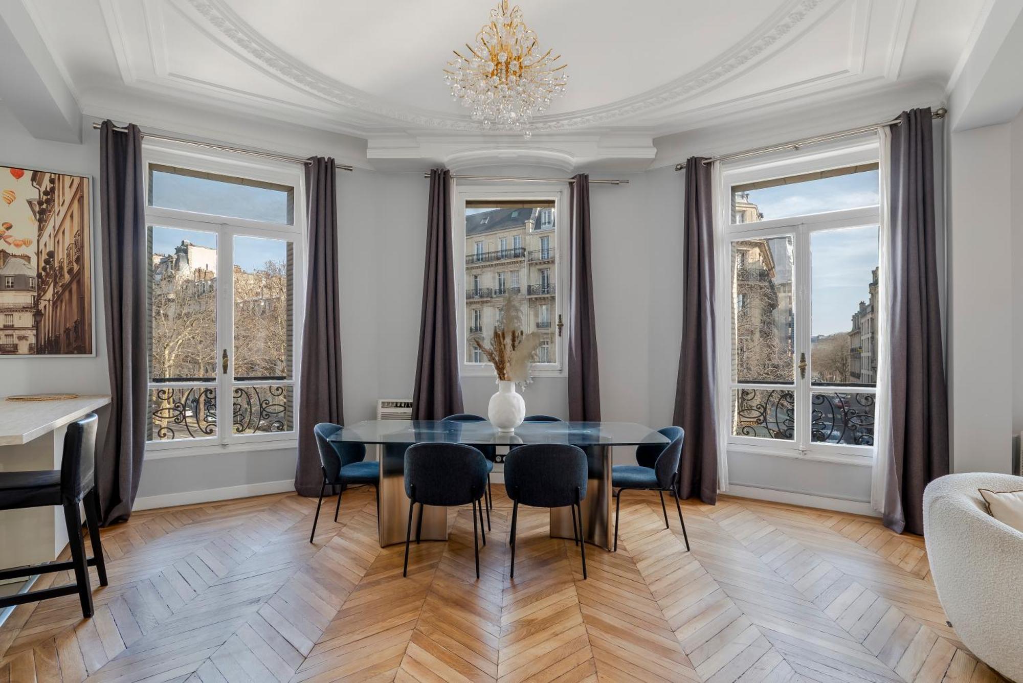 Appartement 4 Bedroom Opposite The Eiffel Tower *