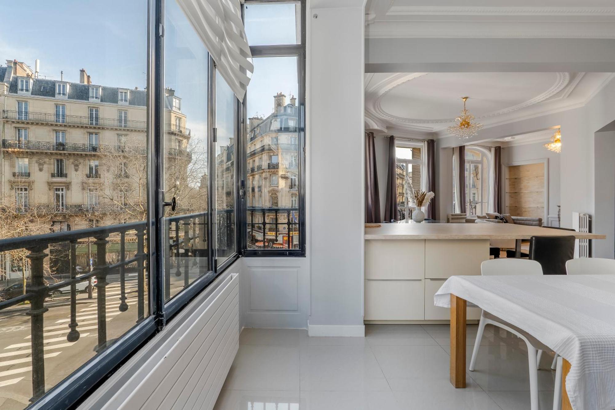 Appartement 4 Bedroom Opposite The Eiffel Tower