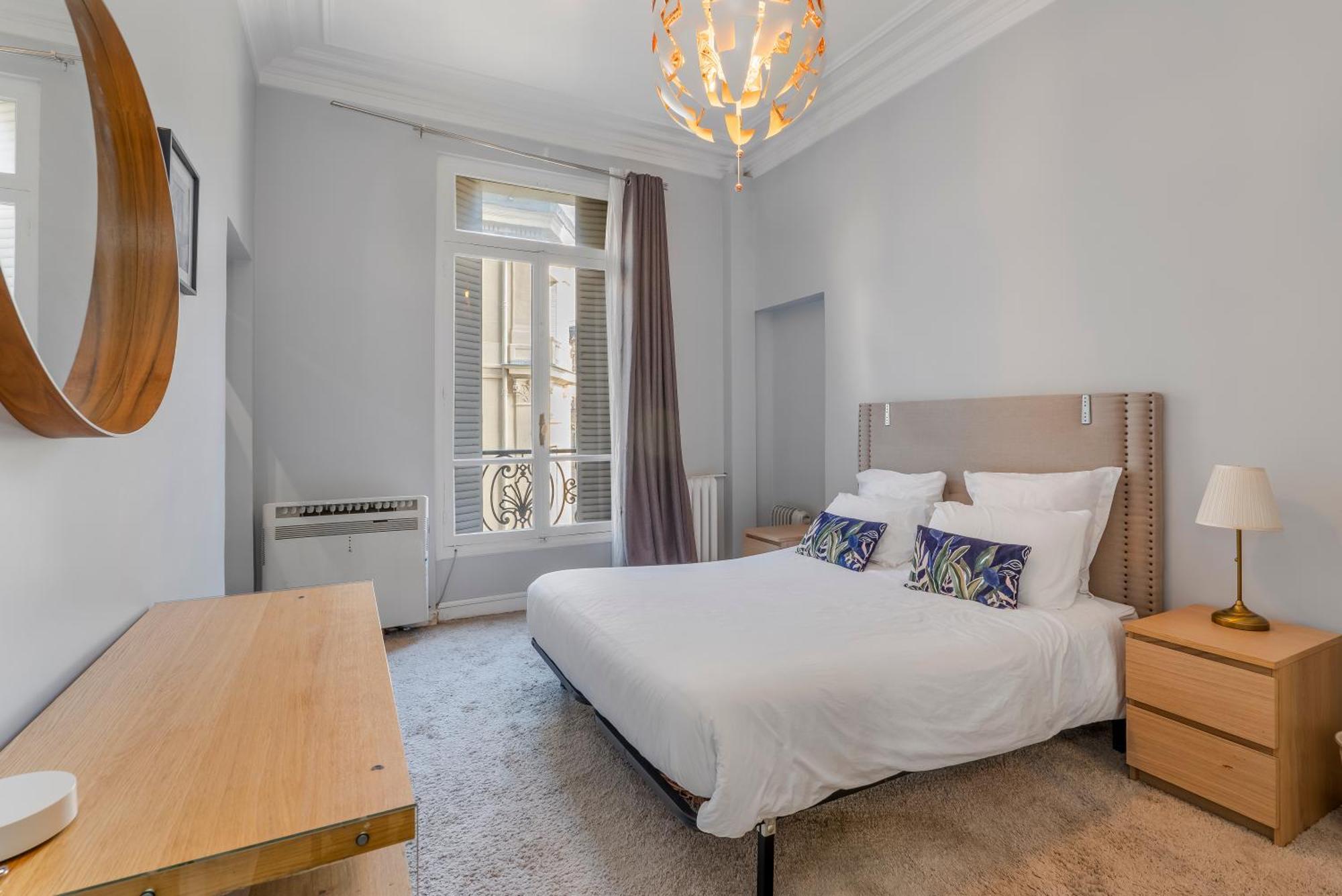 4 Bedroom Opposite The Eiffel Tower Appartement *